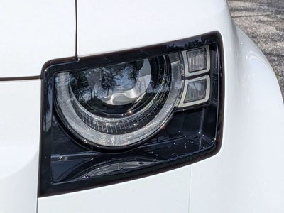 2025 Land Rover Defender 110 X-Dynamic SE