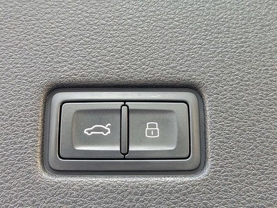 2022 Audi Q8 55 Premium quattro