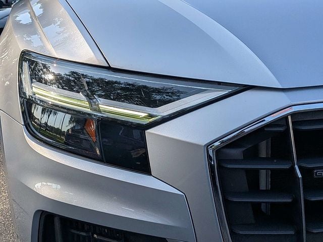 2022 Audi Q8 55 Premium quattro