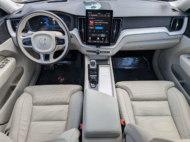 2026 Volvo XC60 Plug-In Hybrid T8 Ultra