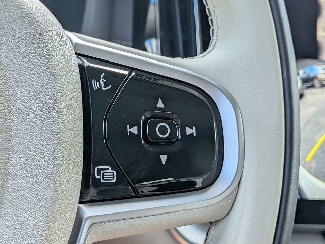 2026 Volvo XC60 Plug-In Hybrid T8 Ultra