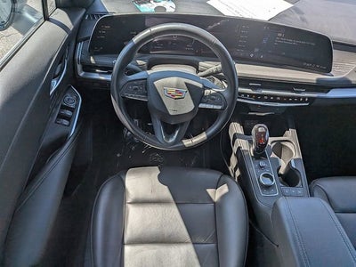 2025 Cadillac XT4 Premium Luxury