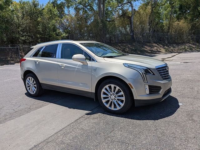 2017 Cadillac XT5 Platinum AWD