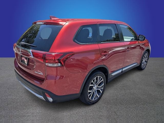 2017 Mitsubishi Outlander ES
