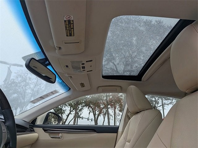 2013 Lexus ES 350 4dr Sdn