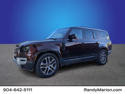 2023 Land Rover Defender SE