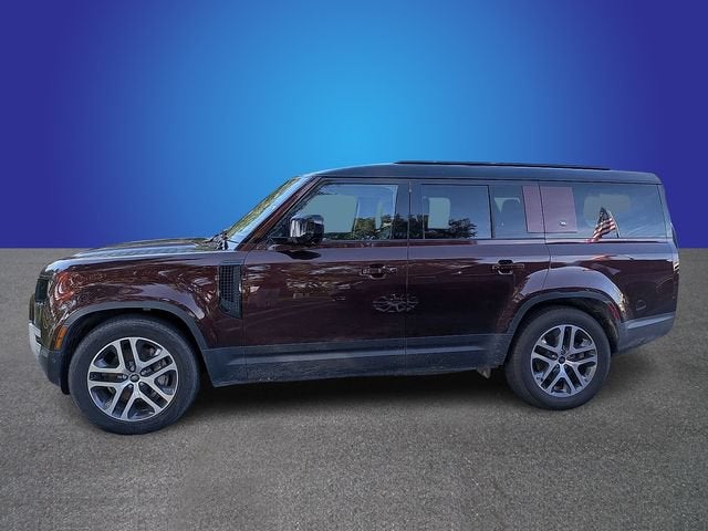 2023 Land Rover Defender SE