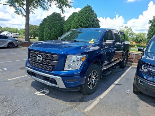 2024 Nissan Titan SV