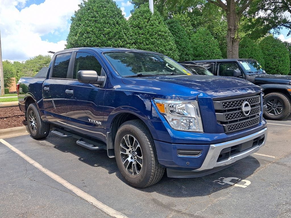 2024 Nissan Titan SV