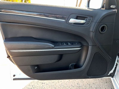 2023 Chrysler 300 Touring