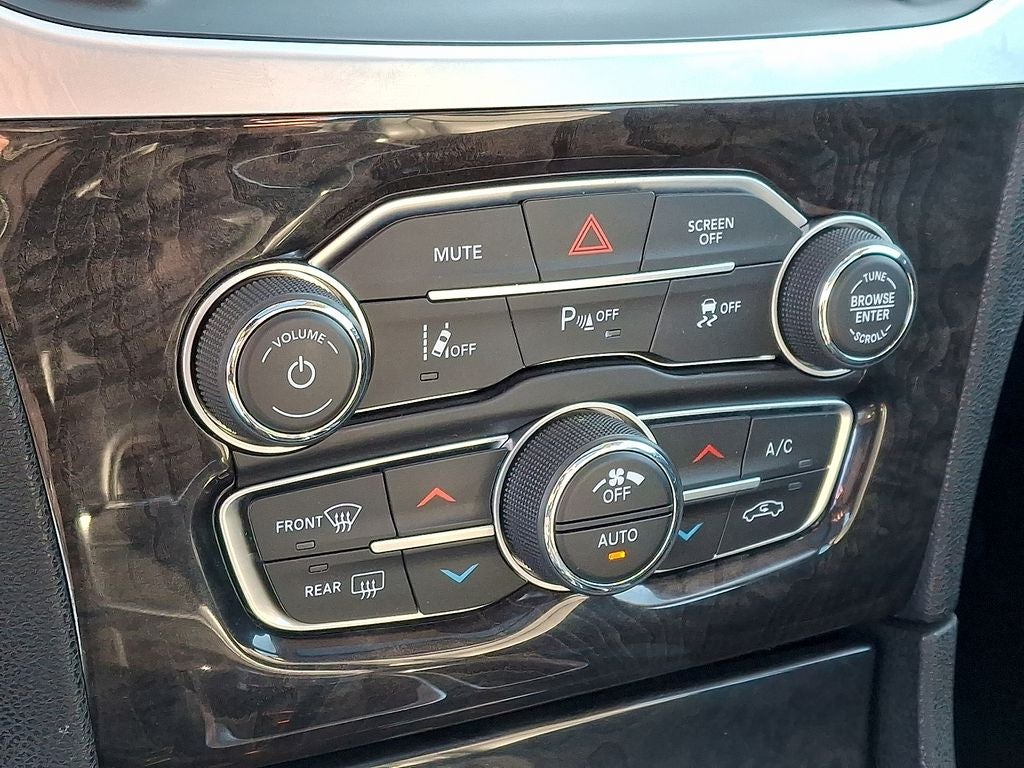 2023 Chrysler 300 Touring