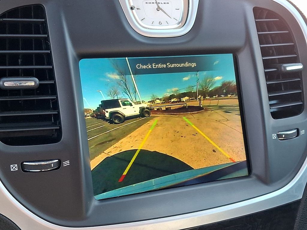 2023 Chrysler 300 Touring