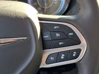 2023 Chrysler 300 Touring