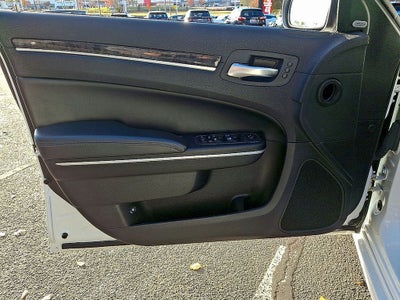 2023 Chrysler 300 Touring