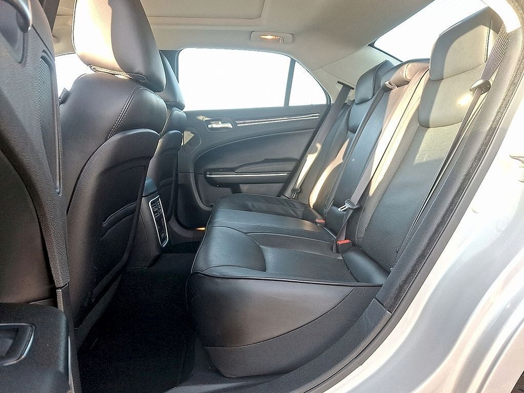 2023 Chrysler 300 Touring