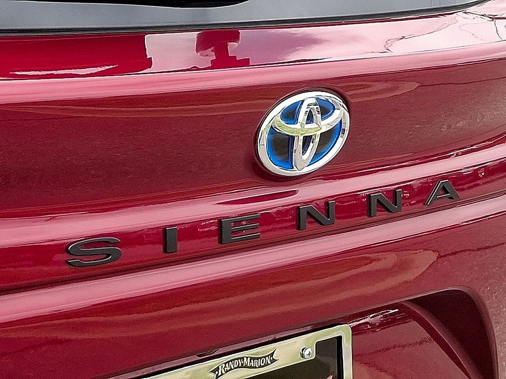 2023 Toyota Sienna XLE 7 Passenger