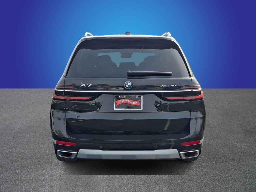 2025 BMW X7 xDrive40i