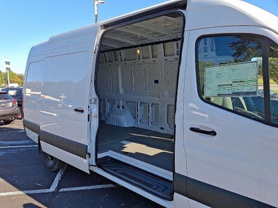2025 Mercedes-Benz Sprinter 2500 Cargo 170 WB High Roof