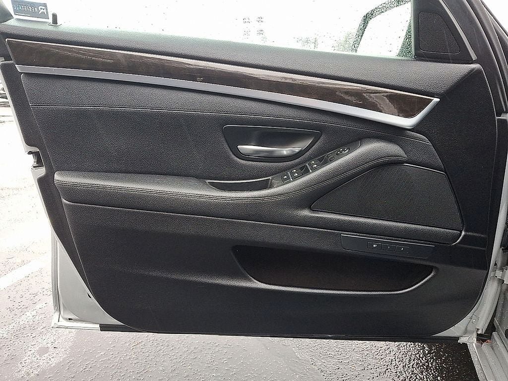 2015 BMW 5 Series 528i