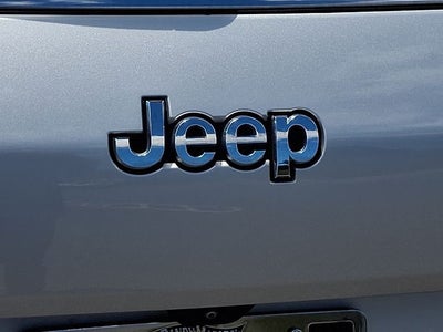 2023 Jeep Grand Cherokee L Laredo 4x4