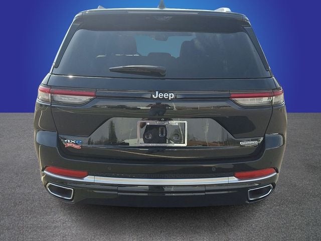 2023 Jeep Grand Cherokee Summit