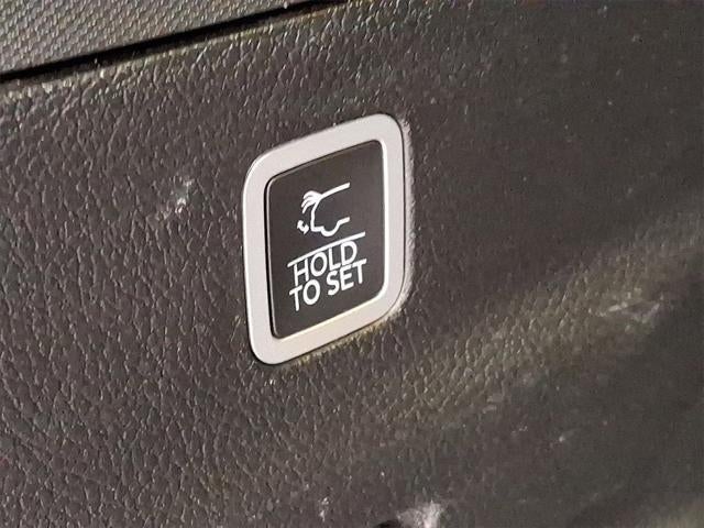 2023 Jeep Wagoneer L Series III 4x2