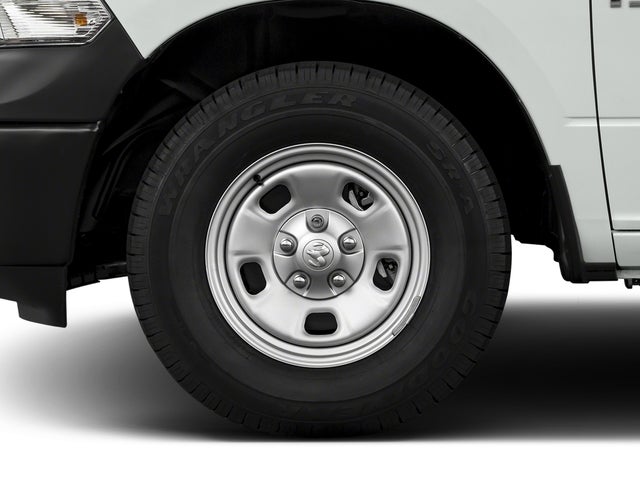 2017 RAM 1500 Tradesman Crew Cab 4x4 6'4' Box