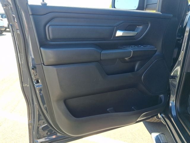 2025 RAM 1500 Tradesman Quad Cab 4x4 6'4' Box