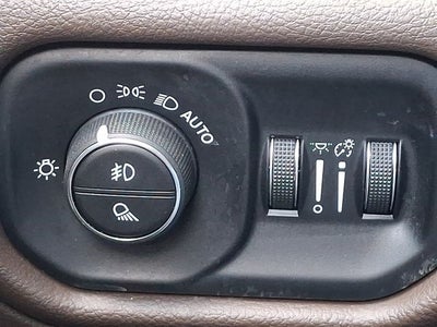 2025 RAM 1500 Laramie Crew Cab 4x4 5'7' Box