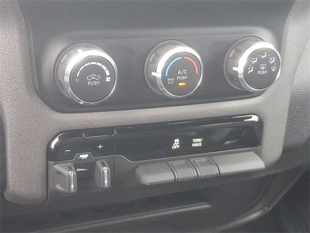 2023 RAM 2500 Tradesman Crew Cab 4x4 8' Box