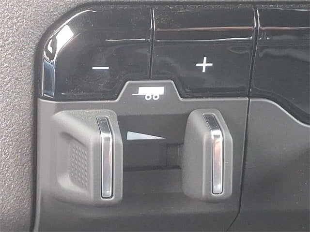 2023 RAM 2500 Tradesman Crew Cab 4x4 8' Box