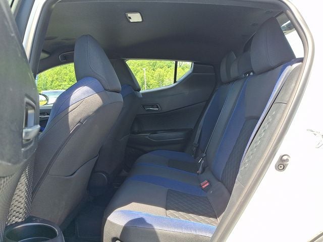 2022 Toyota C-HR XLE