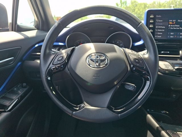 2022 Toyota C-HR XLE