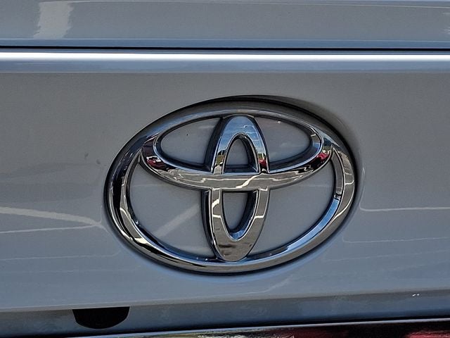 2022 Toyota C-HR XLE